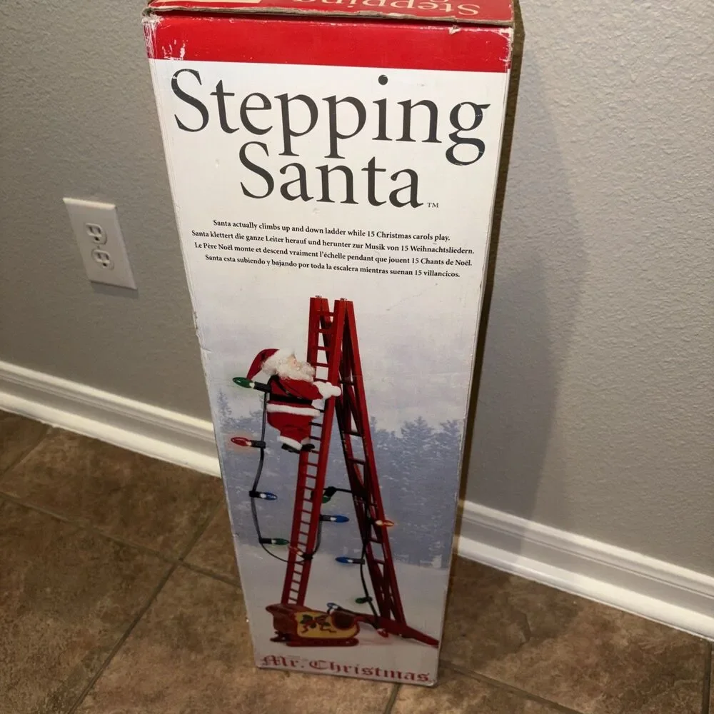 Mr. Christmas 2004 Stepping Santa Climbing Ladder Lights Plays 15 Carols
